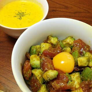 簡単おいしい♪アボカドとマグロのポキ丼